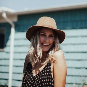 Meet your Posher, Emma